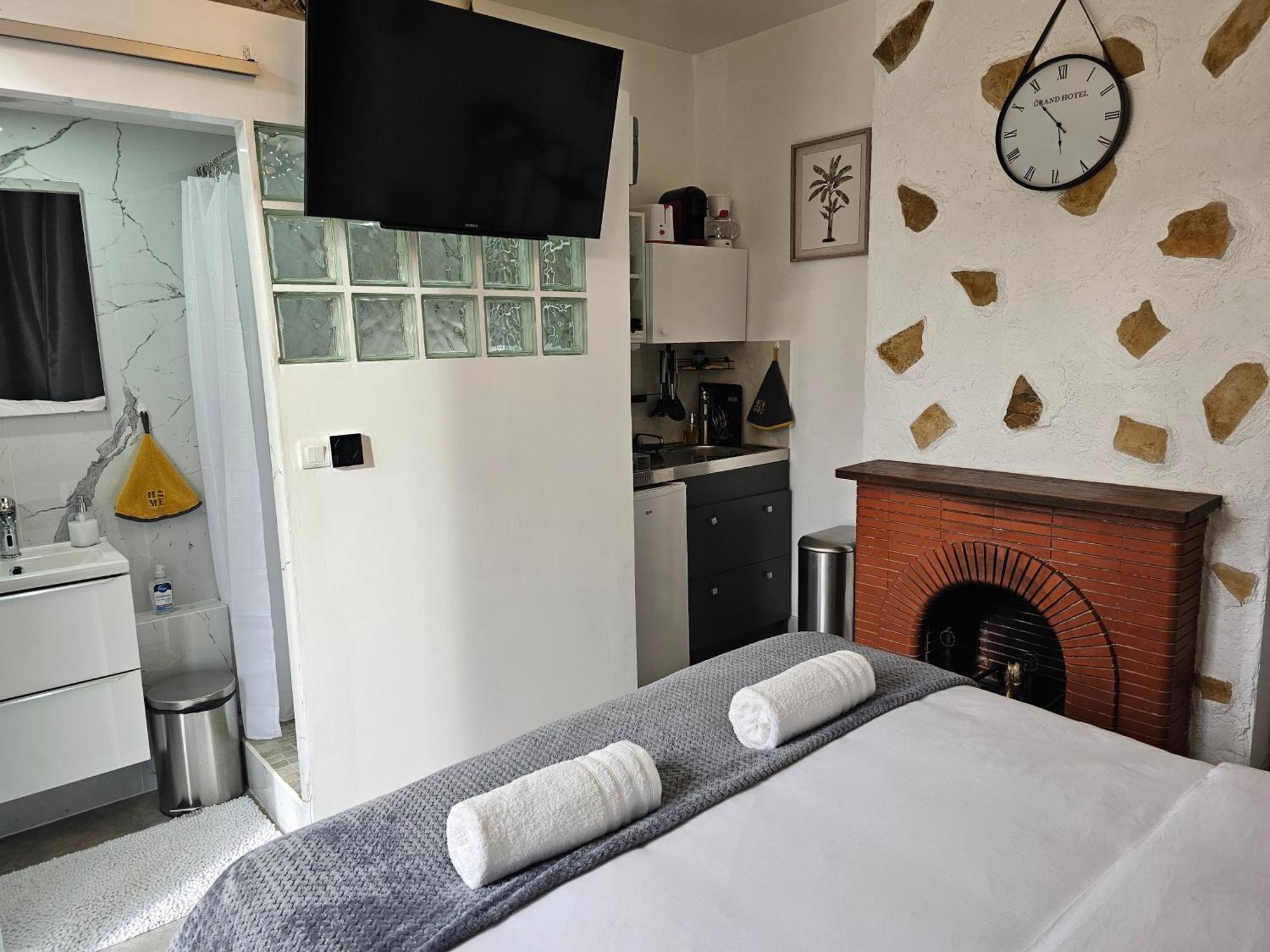 Studio 3 A La Trinite Proche De Nice 10 Mn, Monaco 15 Mn Et L'Italie 30 Mn Exterior foto