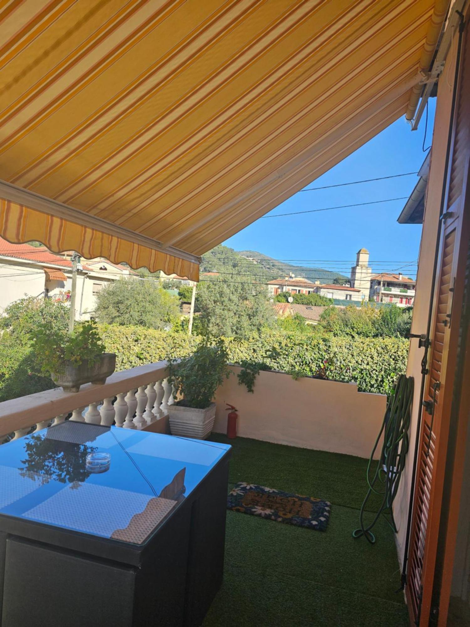 Studio 3 A La Trinite Proche De Nice 10 Mn, Monaco 15 Mn Et L'Italie 30 Mn Exterior foto